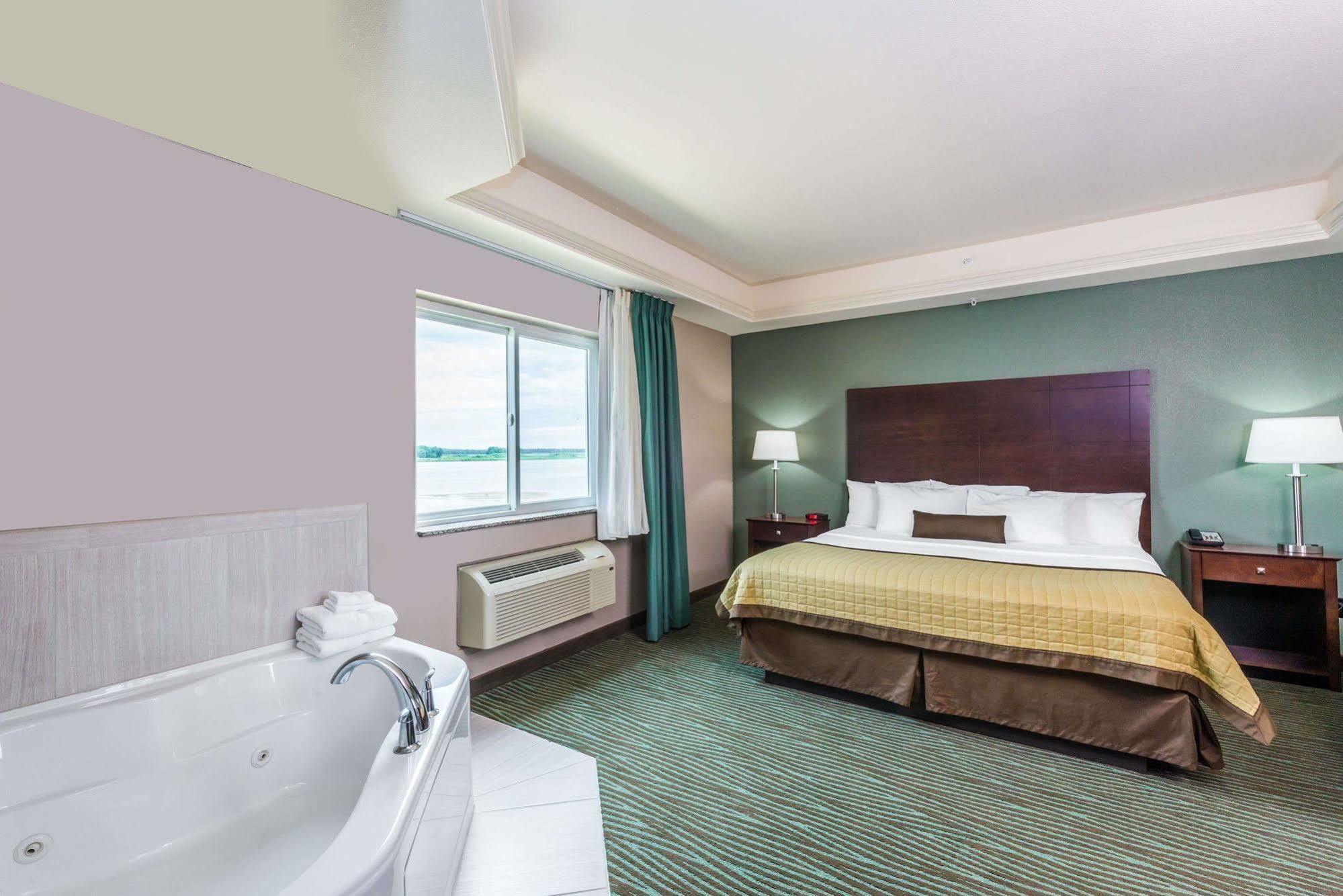 Baymont By Wyndham Bellevue Hotel Kültér fotó